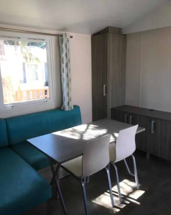 Mobile Home Tout Confort Climatise 4 A 6 Personnes Camping Les Salins De La Gardiole Ancien Camping De L'Europe A Vic La Gardiole Kültér fotó